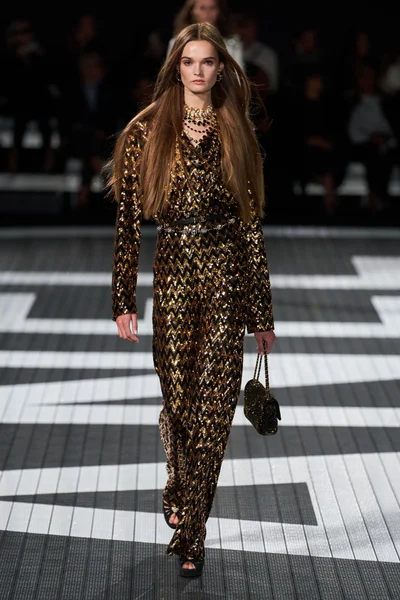Look 70